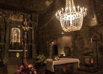 Kopalnia soli w Wieliczce. Świetna atrakcja turystyczna tuż obok Krakowa (Małopolska)