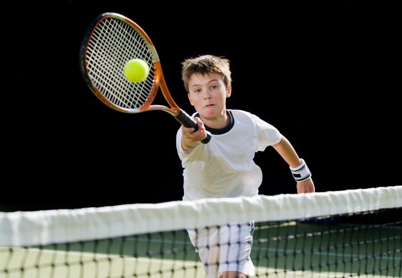 Nauka gry w tenisa dla dzieci i młodzieży