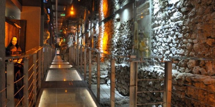 Podziemia Rynku w Krakowie