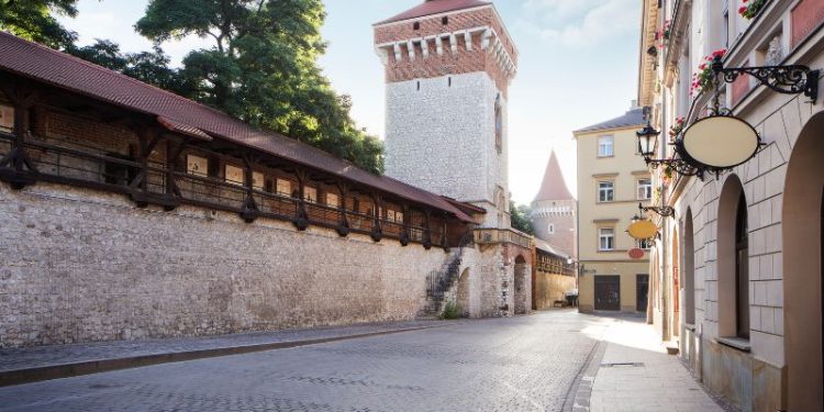 Brama Floriańska - poznaj atrakcje Krakowa [przewodnik]