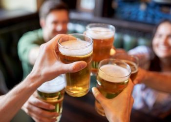 Zakaz sprzedaży alkoholu w Krakowie - co zmieniła uchwała?