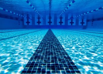 Gdzie na basen w Krakowie? Sprawdź gdzie popływać! Pływalnie, baseny, parki wodne