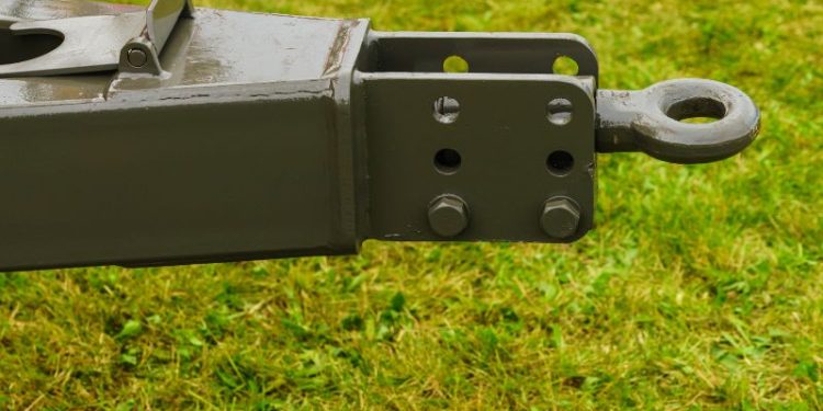 Gdzie zamontować hak holowniczy w Krakowie? Tutaj go kupisz i zamontujesz!