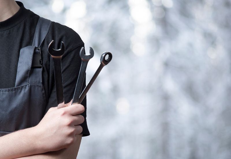 Warsztaty gdzie można zamontować hak holowniczy w Krakowie