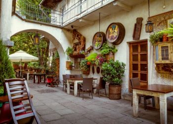 Najlepsze restauracja z klimatycznymi ogródkami w Krakowie