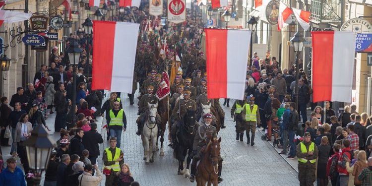 Obchody Święta Niepodległości 2025 w Krakowie – przewodnik po wydarzeniach 11 listopada