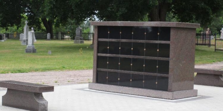 Kolumbarium na cmentarzu w zakopanem