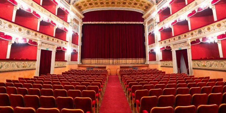 Międzynarodowy Dzień Teatru 2026. Dlaczego 27 marca wciąż ma znaczenie?