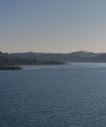 Jezioro Mucharskie - atrakcja, nocleg i wodny młyn w Małopolsce