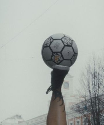 Futbol pod Wawelem. Krakowski Festiwal Filmowy szykuje darmową Filmową Strefę Kibica