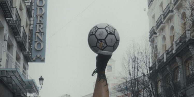 Futbol pod Wawelem. Krakowski Festiwal Filmowy szykuje darmową Filmową Strefę Kibica