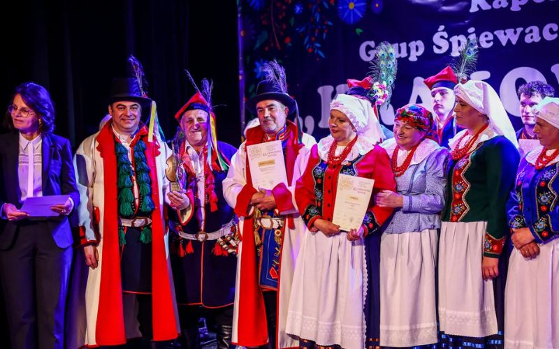 Zdjęcie przedstawia uczestników Krakowskiego Wianka