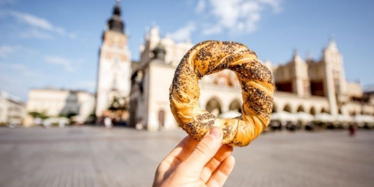 Kraków w czerwcu nie bierze wolnego. Smoki, Lajkonik, Wianki i wielka kultura pod gołym niebem