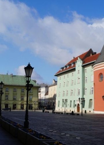 Mały Rynek bez połowy stoisk IMAGO apeluje o dialog w sprawie kiermaszów