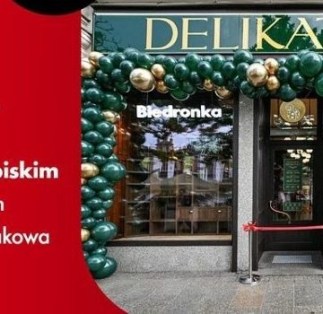 Odnowiona Biedronka w Pałacu Spiskim. Sklep przy Rynku Głównym znów otwarty