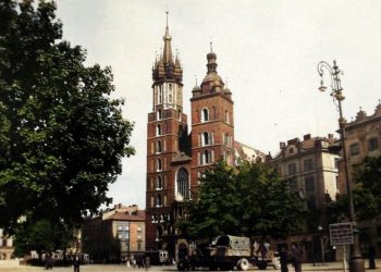 Drzewa na Rynku Głównym coraz bliżej. Kraków ma pozwolenie na budowę