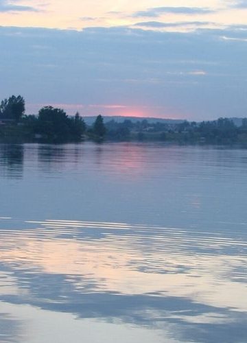 Kraków bez morza, ale z plażami. Gdzie iść na piasek, trawę i kąpiel?