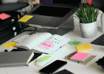 Kraków kusi pracą i wysokimi pensjami. Kto dziś wygrywa na rynku pracy?