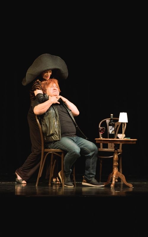 Lipiec w Teatrze Praska 52 w Krakowie. Komedie, spektakl familijny i klasyka Czechowa