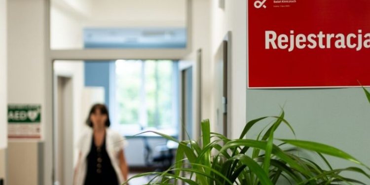 W Krakowie otwarto ważne centrum badań klinicznych. Nadzieja dla pacjentów zaczyna się w laboratorium