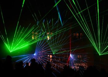 Kraków rozbłyśnie tysiącami świateł. Lord of Lasers zawita na stadion przy Reymonta