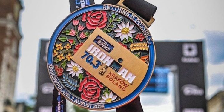 Polski triumf w sercu Krakowa. Kacper Stępniak znów wygrał Enea IRONMAN 70.3