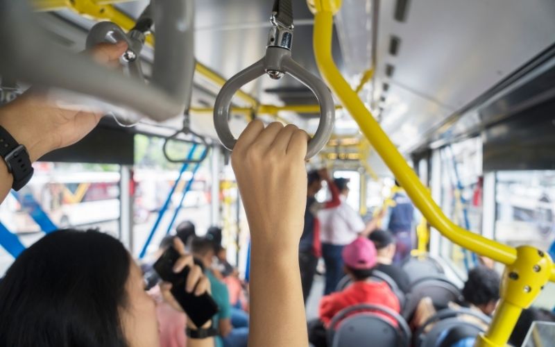 Powakacyjne zmiany w komunikacji miejskiej w Krakowie od 29 i 31 sierpnia. Sprawdź nowe trasy autobusów, tramwajów i zmiany kursowania linii