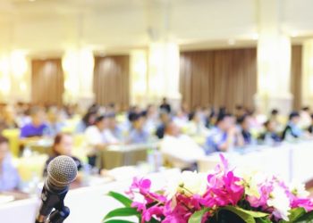 Jak wybrać salę konferencyjną w Krakowie?