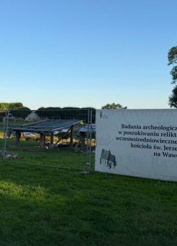 Archeolodzy znów kopią na Wawelu. Szukają śladów najstarszej historii wzgórza