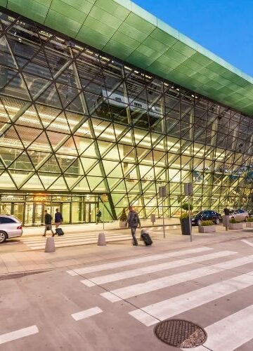 Koniec z problemami przez mgłę? Kraków Airport uruchamia nowy system