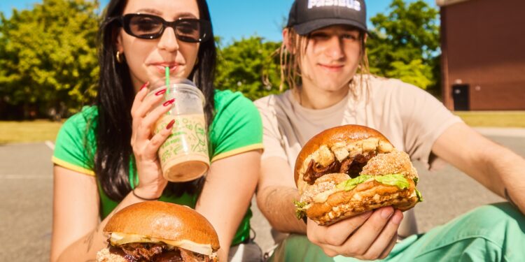 Upał zmienił burgerowe zamówienia. Co wybierali goście Pasibusa?