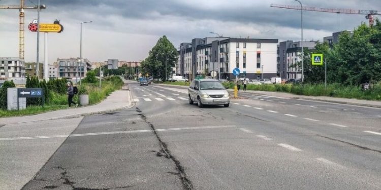 Utrudnienia na ul. Glogera potrwają dłużej. Zamknięcie do połowy września