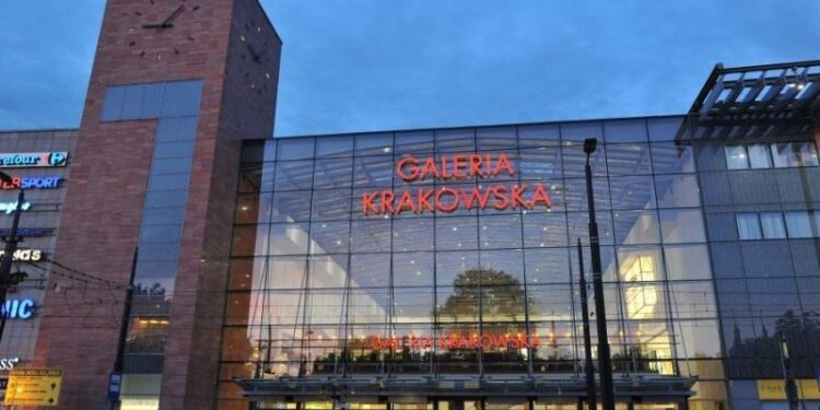 Galeria Krakowska wciąż zamknięta po pożarze. Co działa, a co pozostaje nieczynne