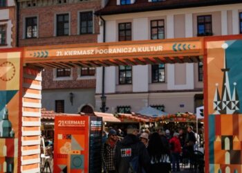 Kiermasz Pogranicza Kultur 2026 w Krakowie. Rękodzieło, muzyka i tradycje na Małym Rynku