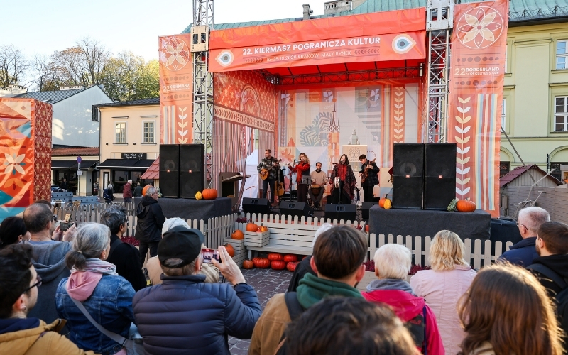 Kiermasz Pogranicza Kultur w Krakowie trwa. Przed nami koncerty, warsztaty i meksykańska fiesta