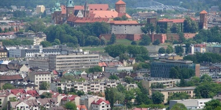 Studenci w Krakowie zapłacą mniej za komunikację. Roczny bilet za 365 zł