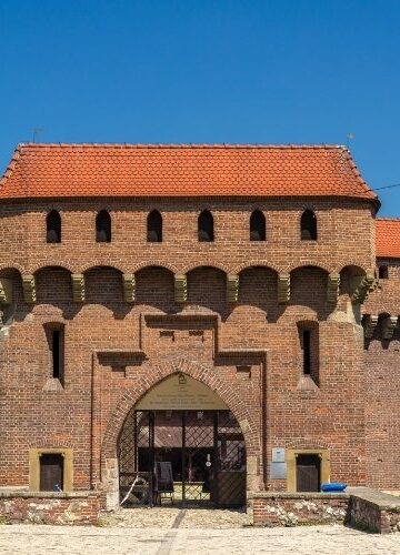 Święto Dzielnicy I w Barbakanie. Walki rycerskie, pokazy sokolnicze i koncert